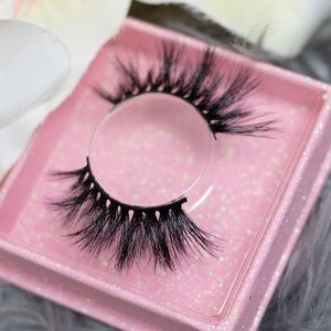 Mink eyelashes